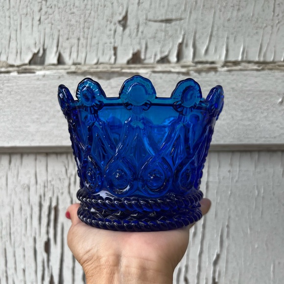 Vintage Blue Glass Crown Vase Trinket Holder - Picture 2 of 6